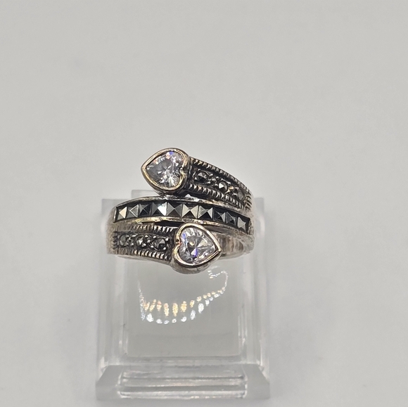 Vintage 925 Soild Sterling Silver Marcasite Clear Gem Heart Bypass Ring Size 7